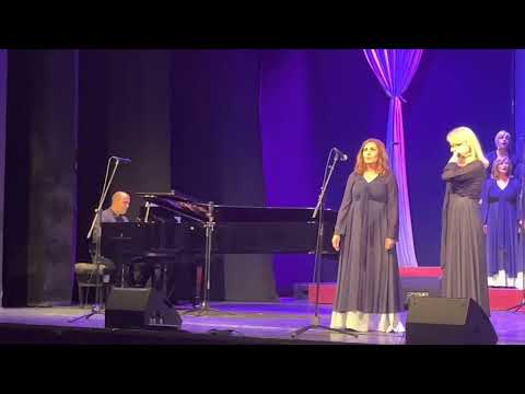 Ansambl Iskre Tuzla - Mir je naš put