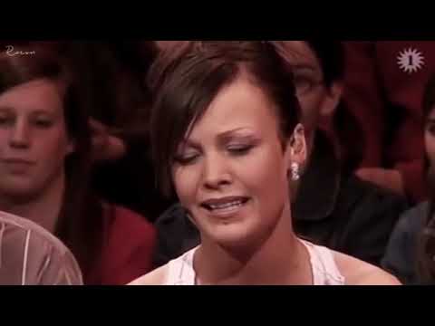 Evi Goffin (Lasgo) - It must have been love ( Roxette Cover))