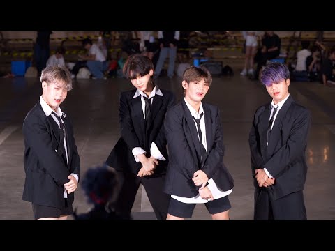 221125 MIJI MINIZIZE cover tripleS AAA - Generation @ Siam Square Walking Street