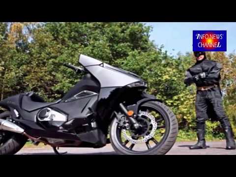 Thumbnail for 2018 HONDA NM4 scooter-cruiser The MOTOR BATMAN Preview by Honda NM4