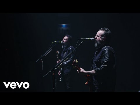 Videoclip de ¿Por Que No Te Haces Para Allá?.. Al Más Allá (Desde El Palacio De Los Deportes) — Molotov