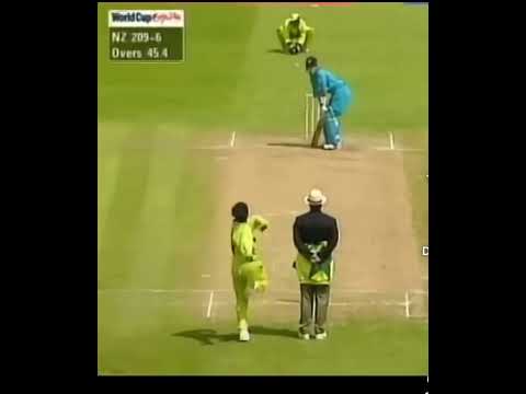 Shoaib Akhtar Fastest Yorker Vs Adam Parore - Amazing Delivery#cricket #cricketlover