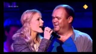 Paul de Leeuw en Ilse de lange zingen de Nederlandse versie van Miracle