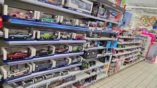Let's check the Auchan Roncq for Diecast Cars! Hot Wheels, Majorette, Solido, bburago. Not much soup