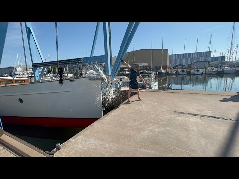 Bestevaer 56 Namaste hits the water for the first time