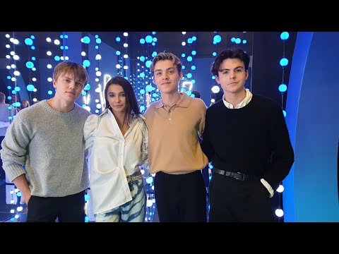 Carla Fernandes, New Hope Club - Know Me Too Well