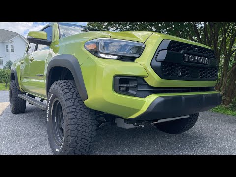 Go Rhino RB10 Running Boards installed on my 2022 Toyota Tacoma TRD Pro!