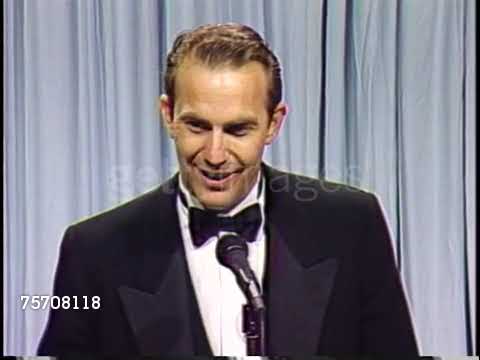 Kevin Costner at the 1991 Academy Awards