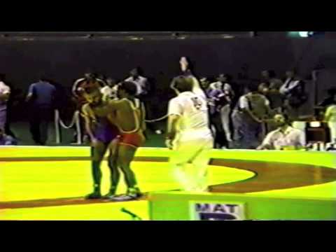 1990 Senior World Championships: 57 kg Alejandro Puerto Diaz (CUB) vs. Bela Nagy (HUN)