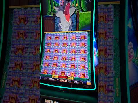 Insane Jackpot Ultra Palace Feature Huff n Puff Grand! #casino #gambling #slots