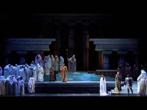 S'appresan Gl'istanti (from Nabucco) rehearsal at the Detroit Opera House