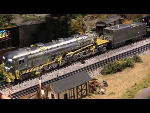 Lionel Southern Pacific 4-8-8-2 AC-12 Cab Forward