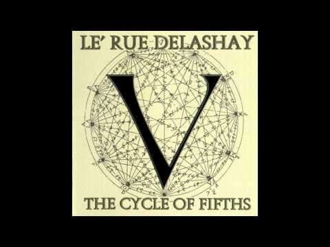 Le'rue Delashay - She's Resting In Pieces