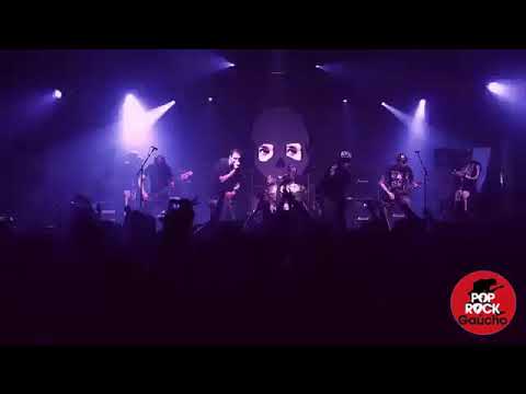 "Tudo que ela gosta de escutar"  Comunidade Nin-Jitsu + Chorão do Charlie Brown Jr.