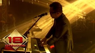 Kerispatih - Tetap Mengerti  (Live Konser Surabaya 5 Desember 2014)