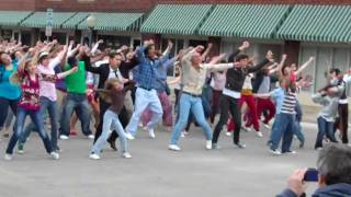 hanson dancing to thinkin&#39; bout something .mp4