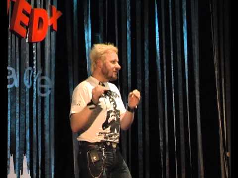 TEDxHradecKralove -  Štěpán Málek - Nebojte se! Nestyďte se!