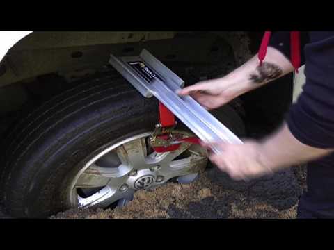 Truck Claws vs MAXTRAX - which traction aid is more effective?