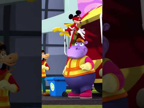 この曲でここまでやる必要はなかった（でもやってよかった！） #ミッキーマウスファンハウス #ショートパンツ (They didn't have to go this hard with this song (but glad they did!) #MickeyMouseFunhouse #Shorts)