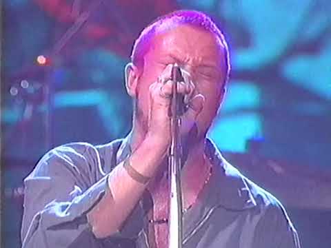 Thumbnail for Stone Temple Pilots Perform "Plush" on the 1993 MTV Movie Awards by Scott Weiland
