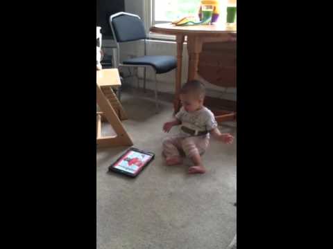 Singing Hands: Makaton Home Videos - Elsie v2 "Pirate Song"