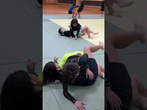 女子ノーギ柔術スパーリング #柔術  #武道塾 #総合格闘技 #空手 #karate