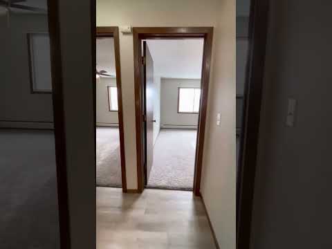 The Oaks of Lakeville property video