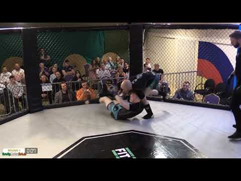 Paddy Kelly vs Dean Bennett - Fit2Fight