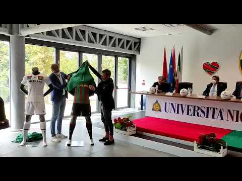 Presentazione Ternana Calcio stagione 2021-2022 - prima maglia