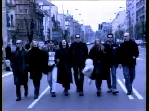 RAZNI IZVOĐAČI Zemlja