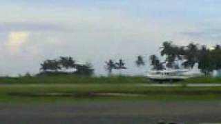 preview picture of video 'Bandara Cut Nyakdien.3GP'