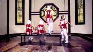 2ne1  Clap  your  hands  Full  HD  1080p MV.mp4