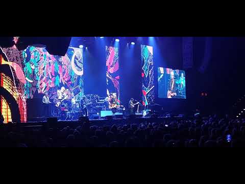 Daryl Hall & John Oates - Out of Touch (Live in AC, NJ 10/7/22)
