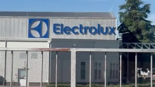 Electrolux, il presidio davanti allo stabilimento di Forlì: il vertice in Provincia e l'incontro ...
