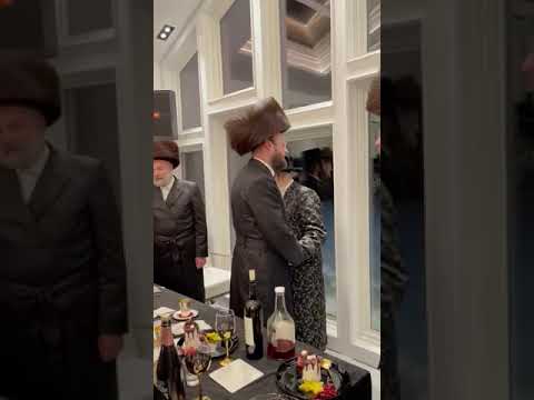Satmar Rebbe R' Aharon Dances At Sheva Brochos   Adar 5781