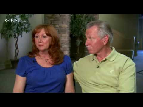 God Talk in the Mall - CBN.com