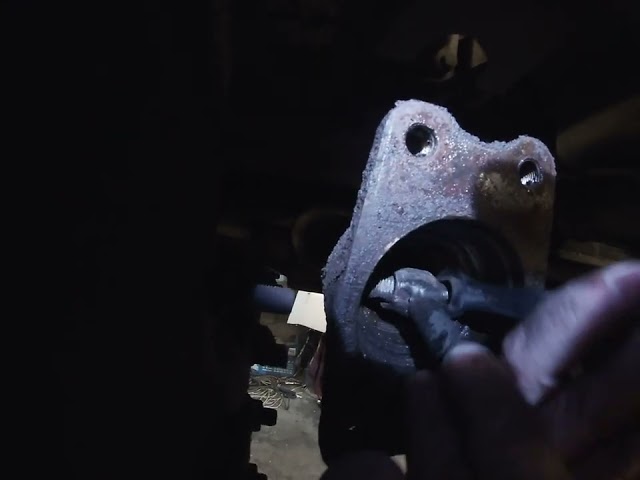 Замена Подшипника Передней Полуоси Санг Енг Кайрон