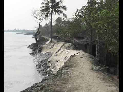 ভাঙ্গনে ছোট হচ্ছে সাতক্ষীরার বিছট গ্রাম