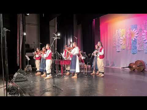 U suseda jako v jamě / Cimbálová muzika Vonička