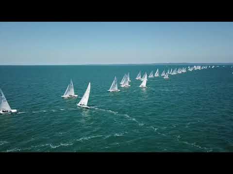 Etchells Worlds Race 3; Start Line up AND Back