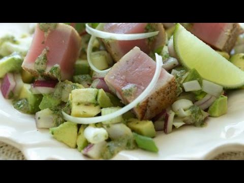 Avocado and Seared Tuna Steak Salad