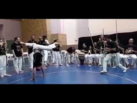 Roda de capoeira Professor Edi - CDO Mangalot Centro