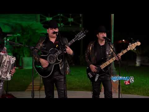 Los Juniors De Mexicali Ft. Los Varones De Culiacan - La Vida En El Rancho (En Vivo 2021)