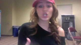 Miley Cyrus: &quot;Goodbye Twitter&quot; rap