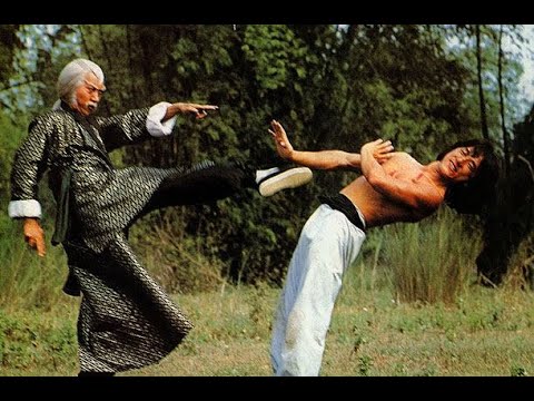 Jackie Chan vs Shi-Kwan Yen -  Fearless Hyena (1978)