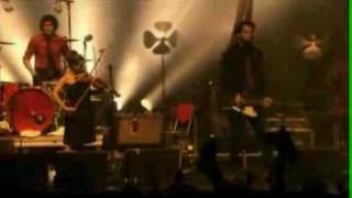 Dionysos - Le retour de Bloody Betty - Monster in live