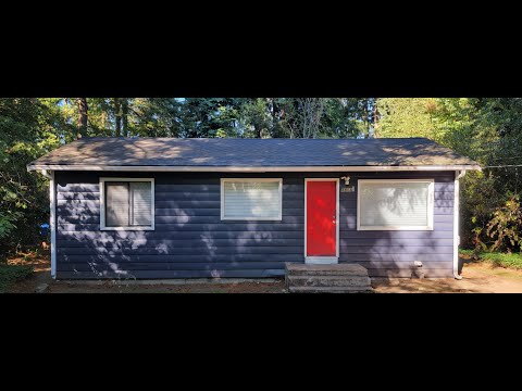 Edmonds 1 Bedroom 1 Bath Cottage - Video 2 of 2