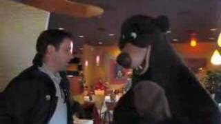 Character Sighting - Baloo points the way!