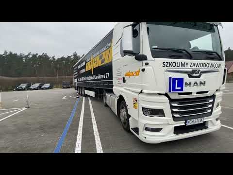 Prawo jazdy kat. C+E ciągnikiem siodłowym. Parkowanie prostopadłe - wjazd przodem, wyjazd tyłem