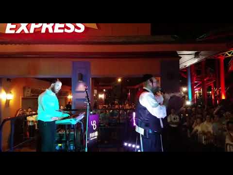 Yanky Briskman with ahrala samet at six flags